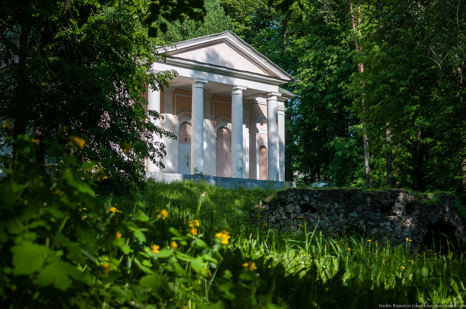 усадьба Валуево в мае