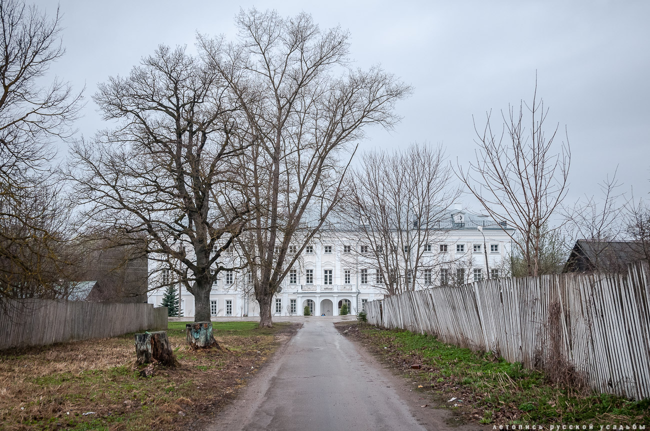 Усадебный экспресс. Полотняный завод. Усадьба Золотаревых. Дом-музей Циолковского.