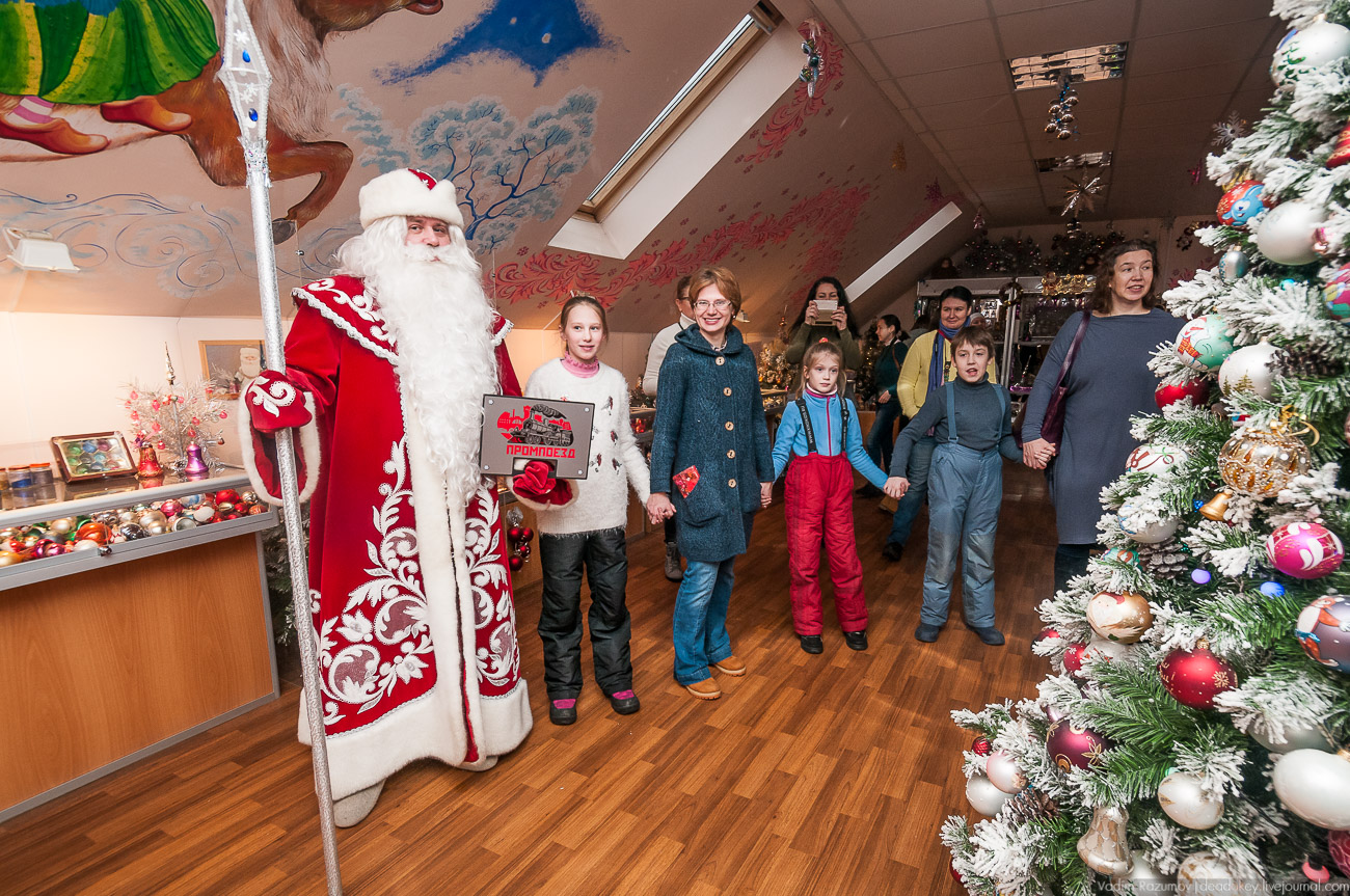 Павловский Посад, фабрика елочных игрушек Иней