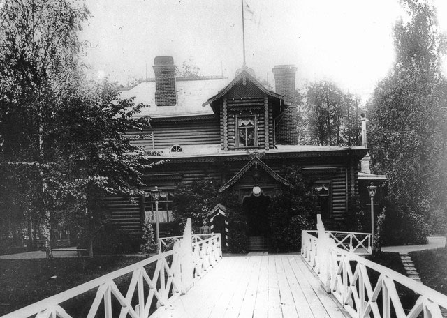 Усадьба Ульянка. Петергофская дорога.