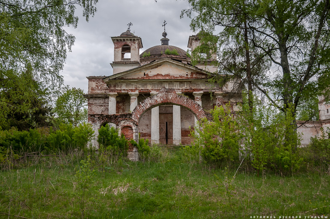 церковь Петра и Павла в Переслегино