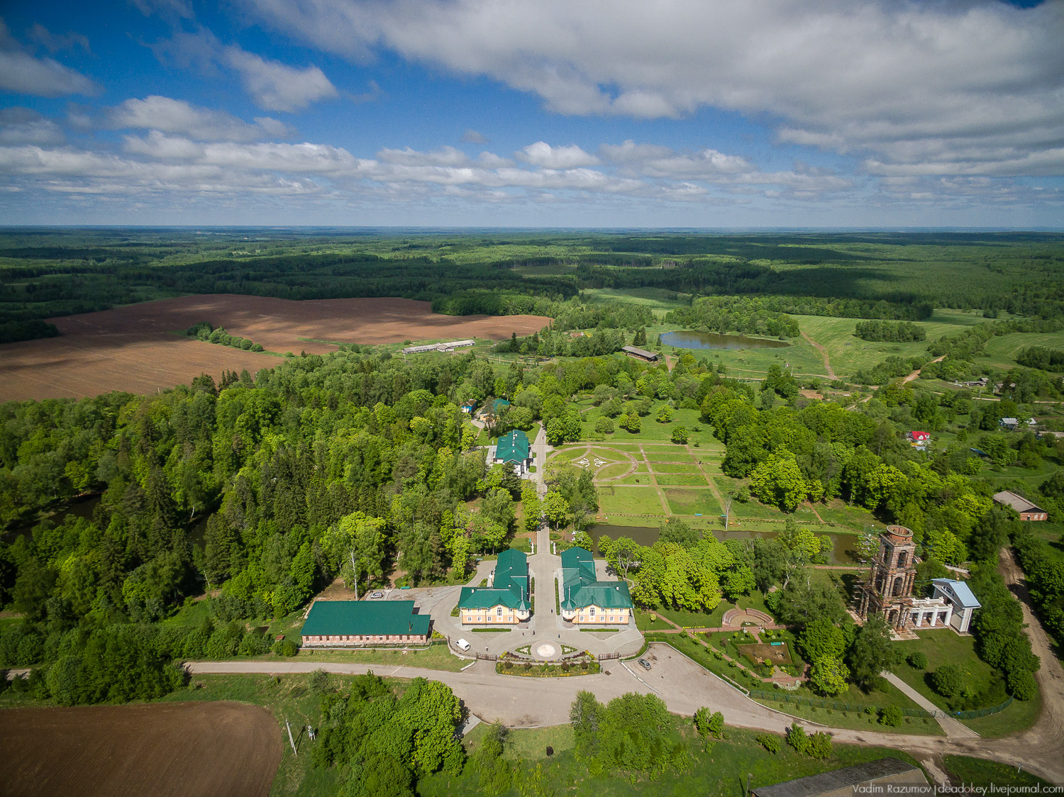 усадьба Воронино с дрона, квадрокоптера, Ярославская область, Ростовский район