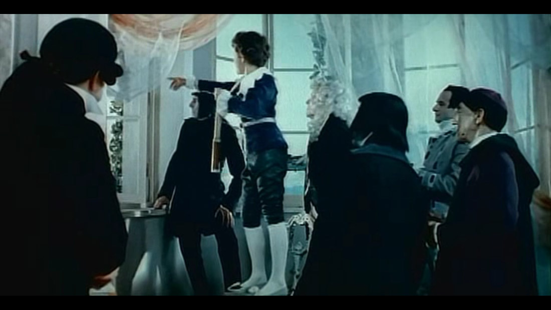 фильм Три толстяка (1966), Петергофские конюшни, Санкт-Петербург.