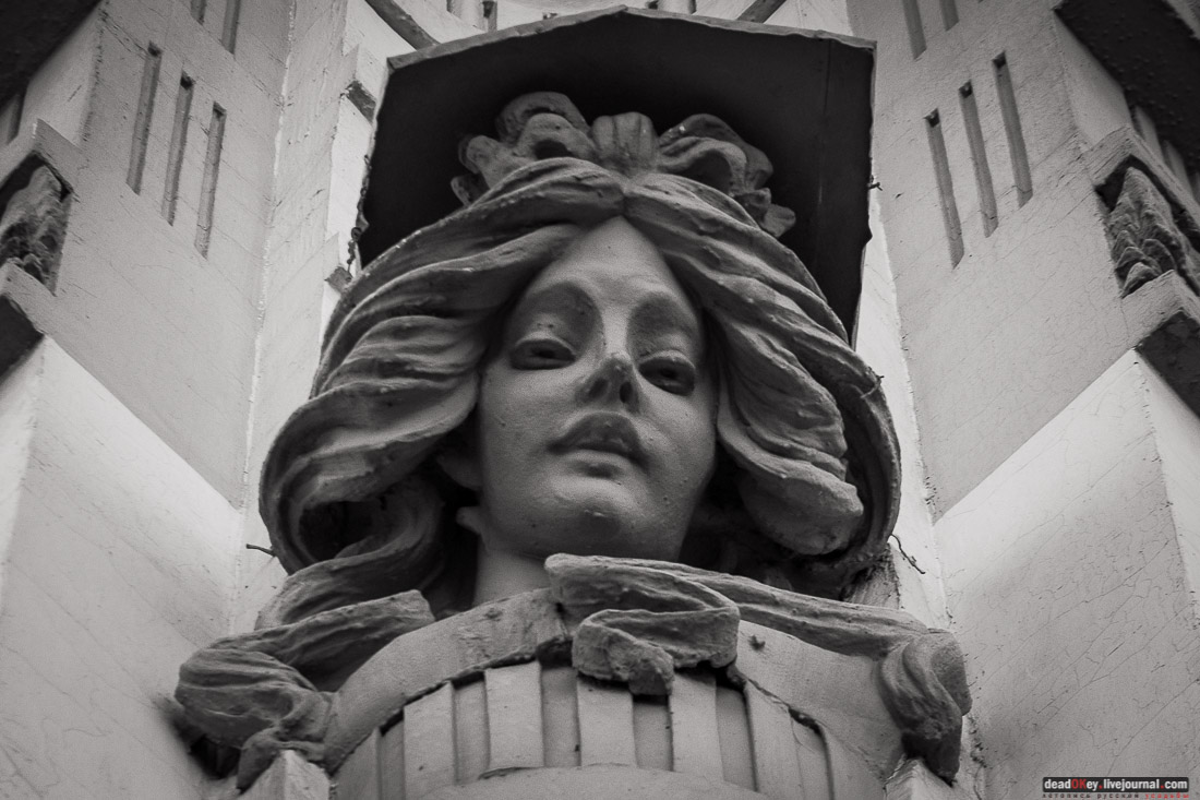 Доходный дом Ф.С. Рахманова, 1898—1899 гг., архитектор П.А. Дриттенпрейс, ул. Покровка, 19