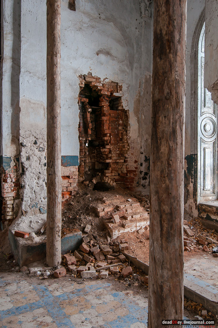 усадьба Ярополец Гончаровых, Казанская церковь