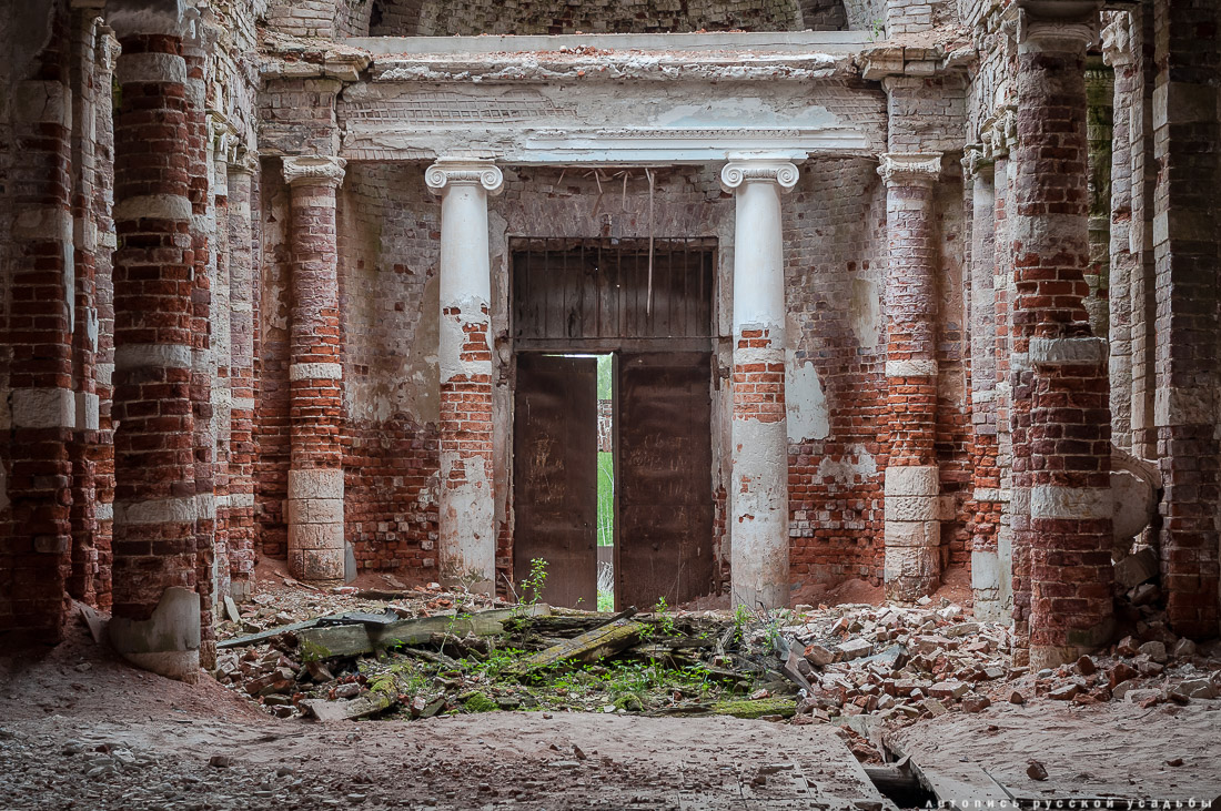 церковь Петра и Павла в Переслегино