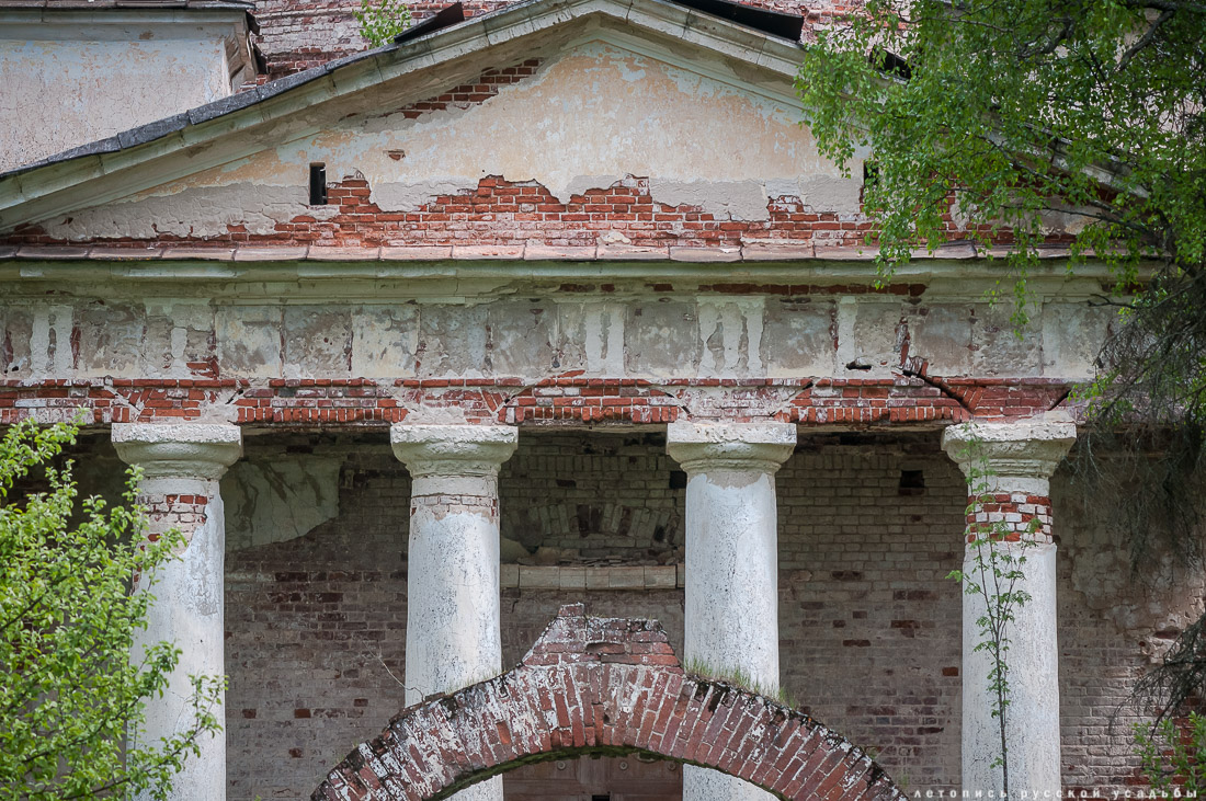 церковь Петра и Павла в Переслегино