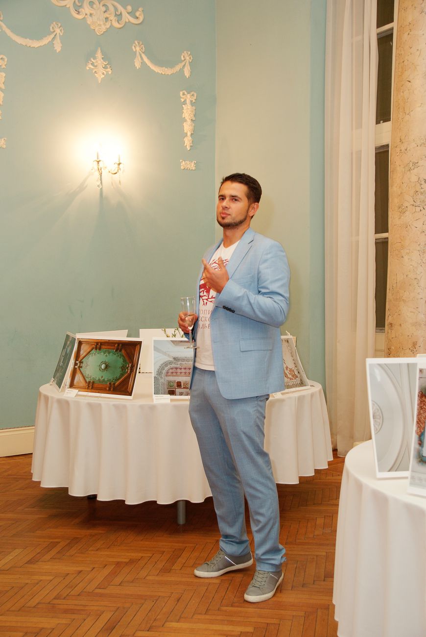 усадьба Братцево, фотовыставка Вадима Разумова Усадебные небосводы