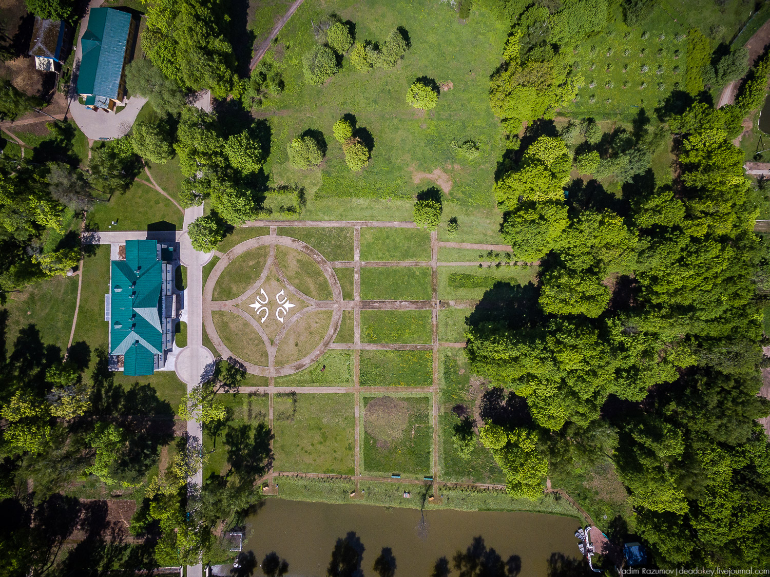 усадьба Воронино с дрона, квадрокоптера, Ярославская область, Ростовский район