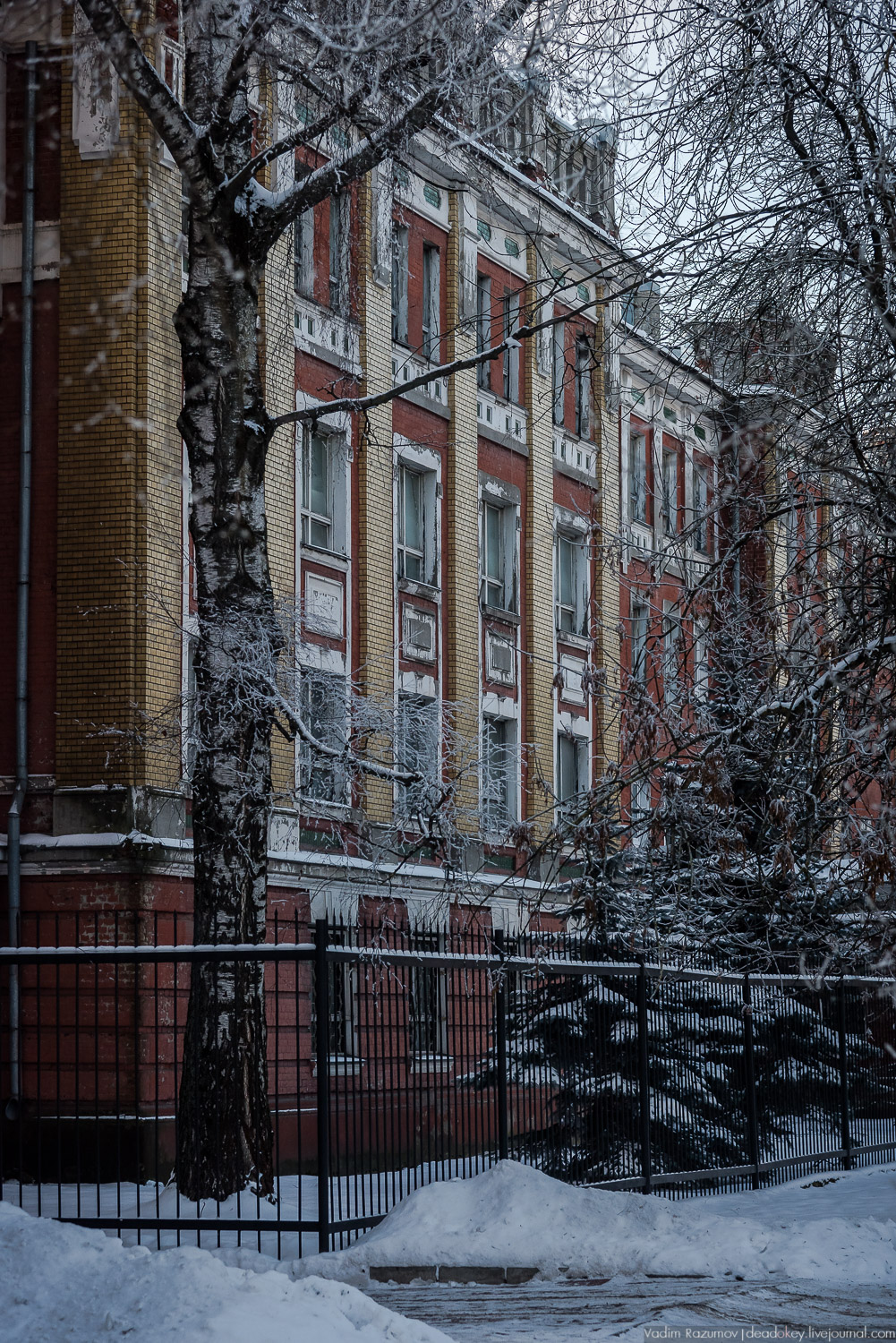 Больничный комплекс, казарма и театр в Орехово-Зуево