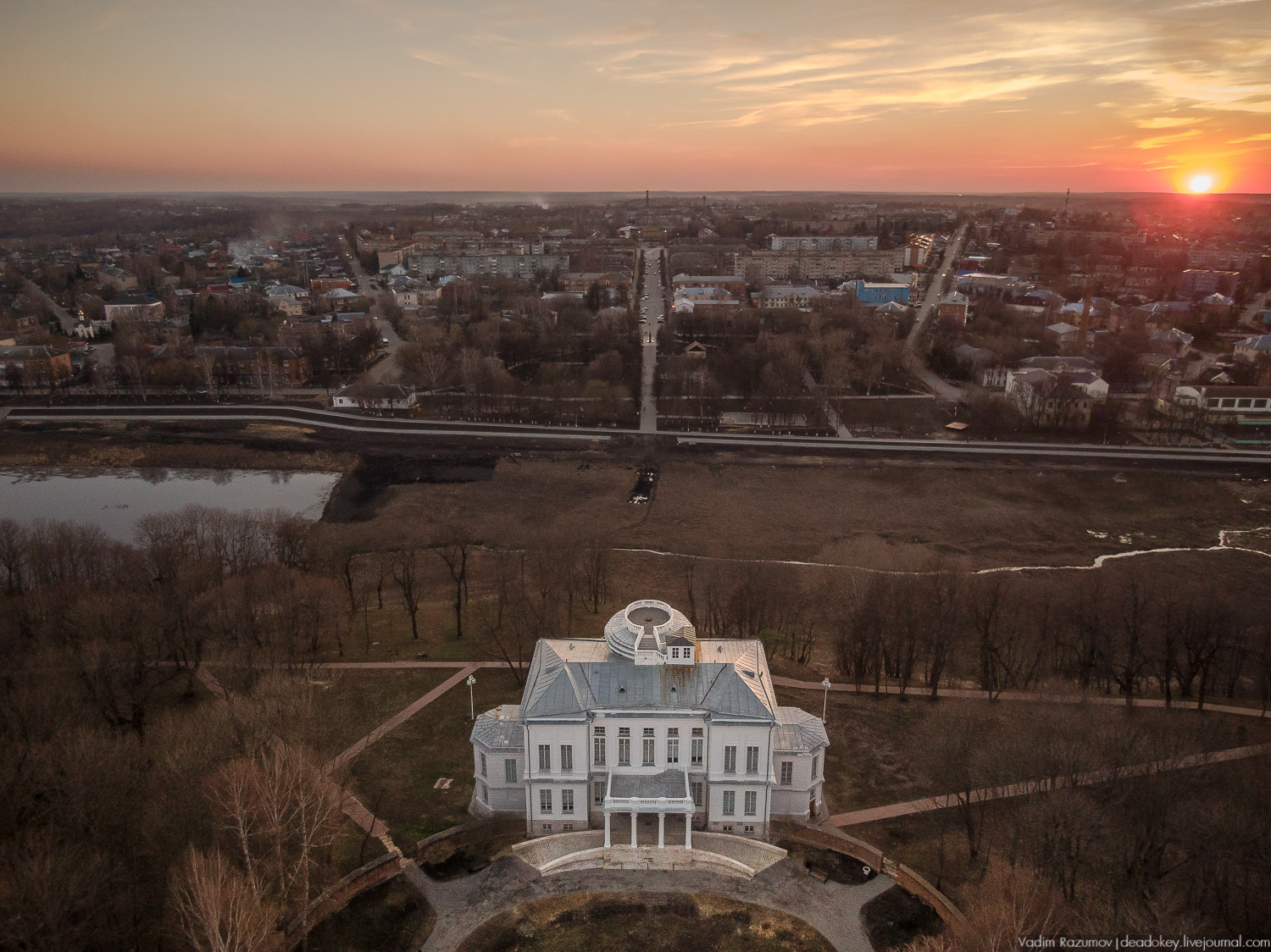 Богородицк, дворец на закате