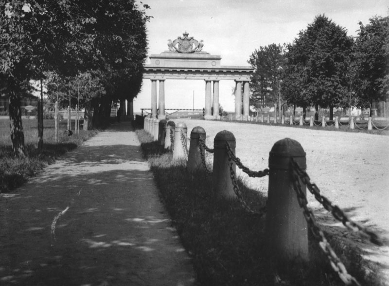 старые фотографии с выставки ОИРУ.