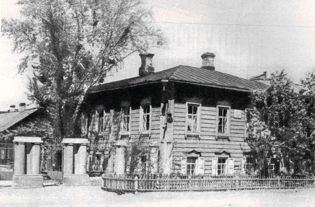 Дайджест по аудиогидам izi.TRAVEL #11. Лучшие гиды по усадьбам