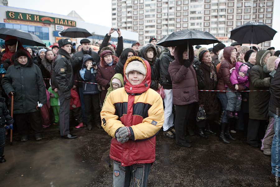 (c) www.metro.ru, Russos, 2009