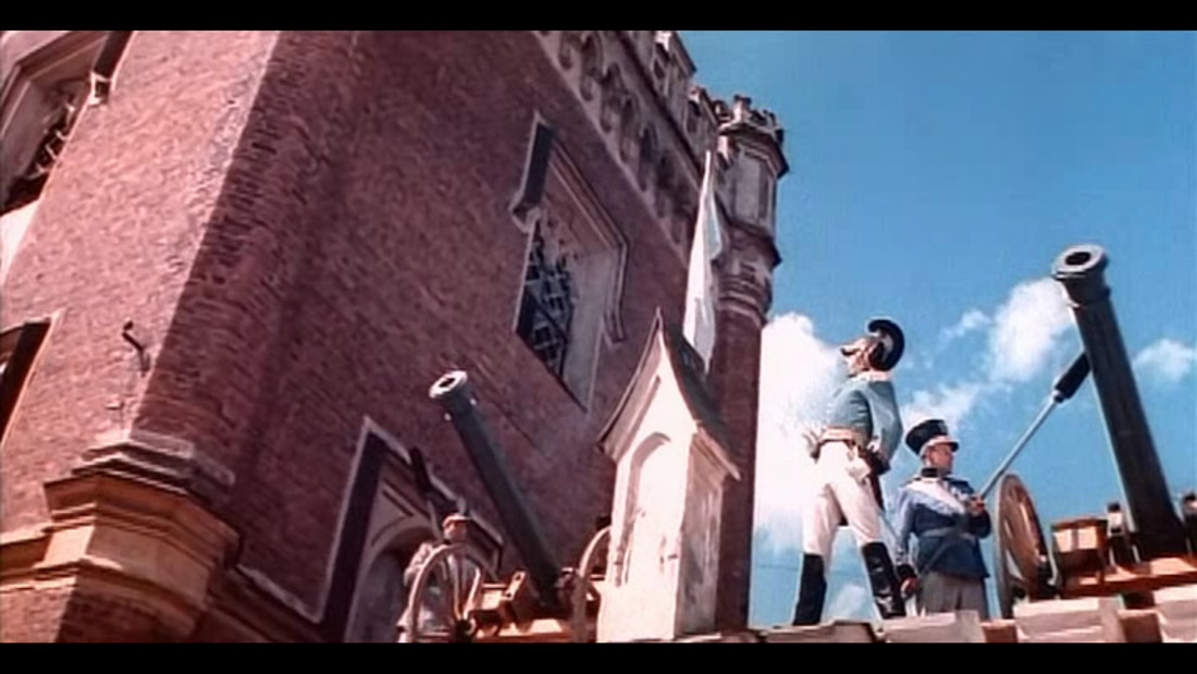 фильм Три толстяка (1966), Петергофские конюшни, Санкт-Петербург.