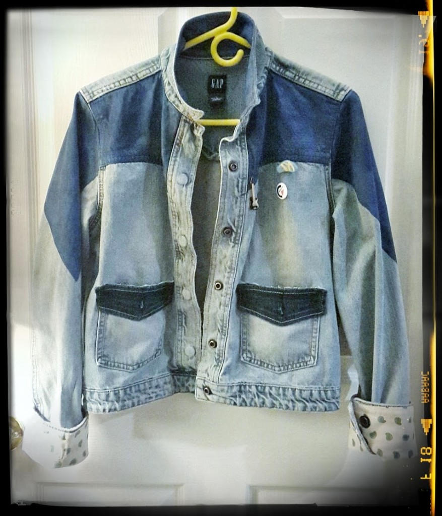 My completed 1985 Marty McFly jean jacket for my female Marty cosplay complete with two tone color scheme and paisley print fabric cuffs.