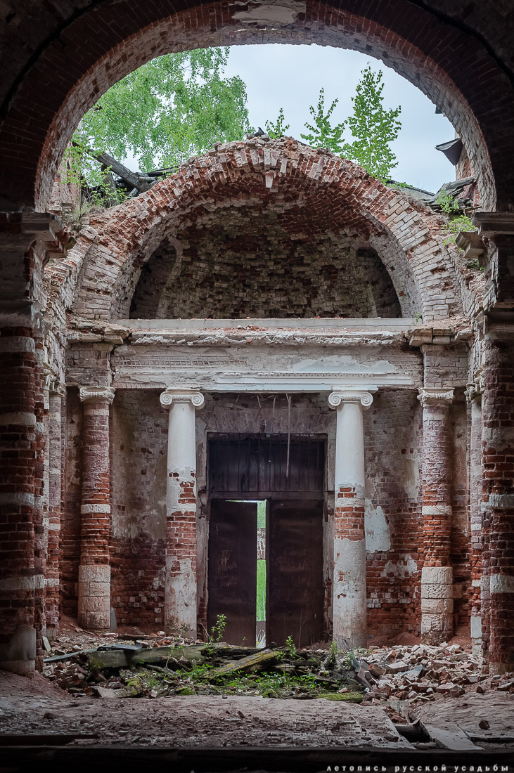 церковь Петра и Павла в Переслегино