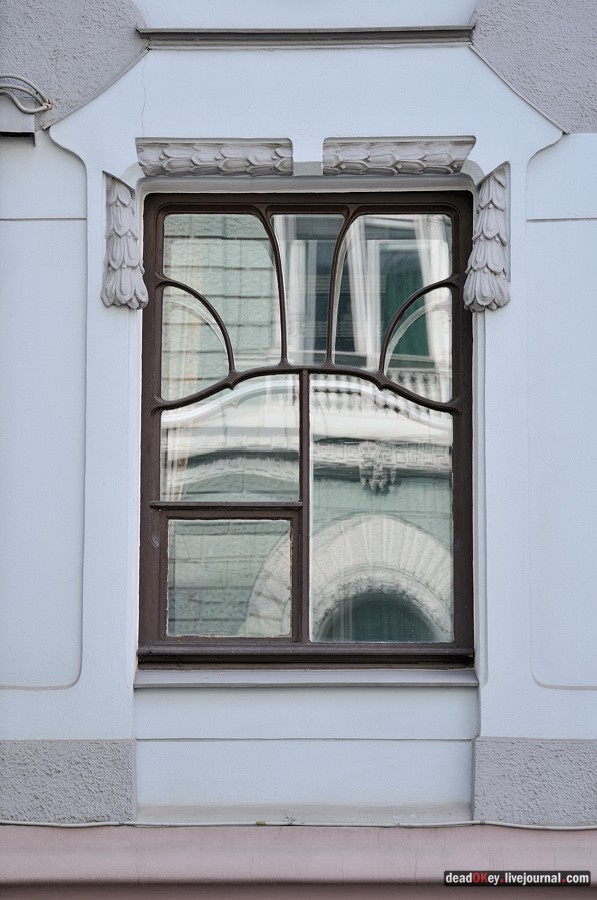 усадьба Волчкова на ул. Поварская д.42-44 и особняк Миндовского