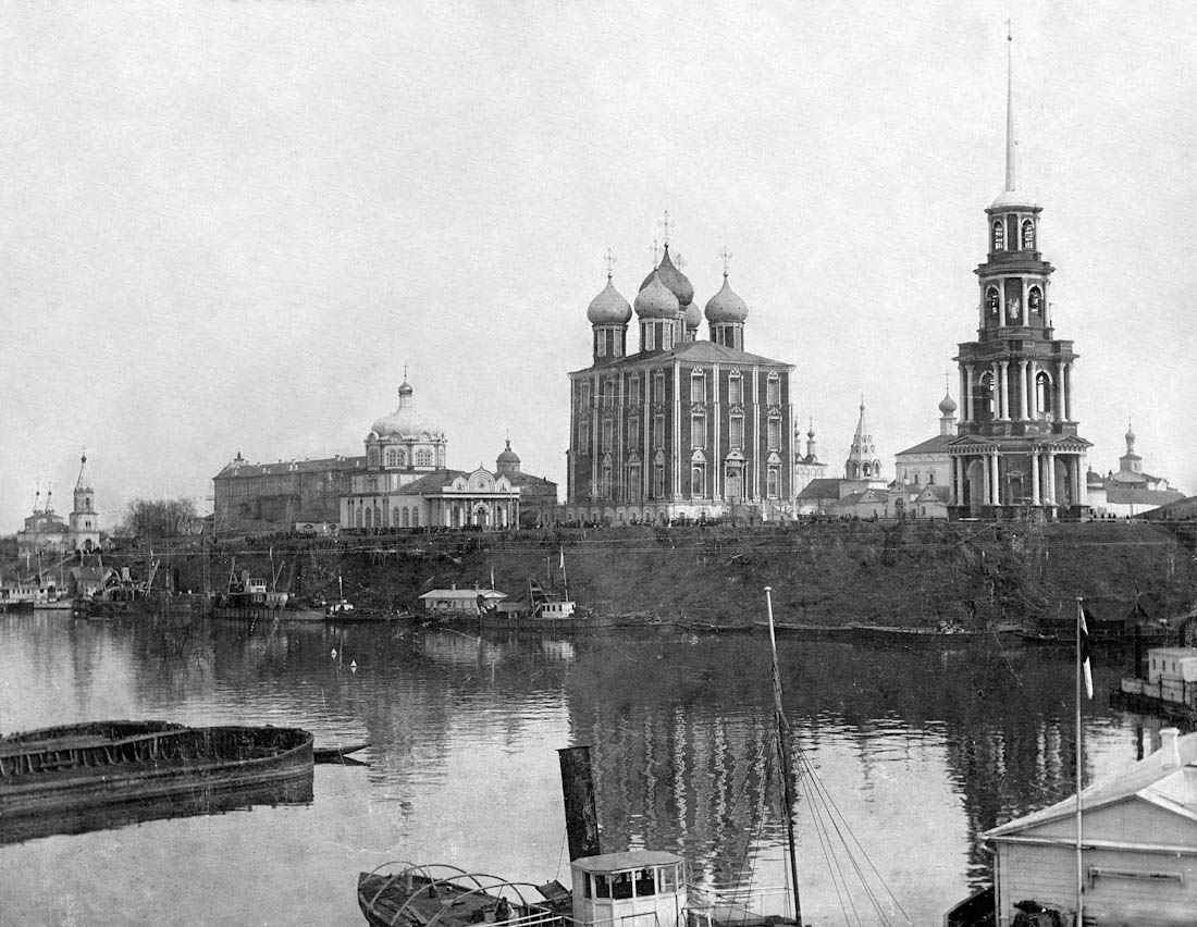 Дайджест по аудиогидам izi.TRAVEL #10. Лучшие гиды по кремлям