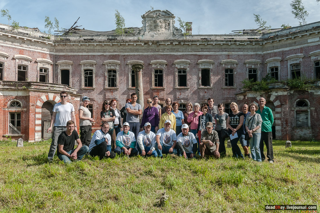 усадьба Семеновское-Отрада, субботник