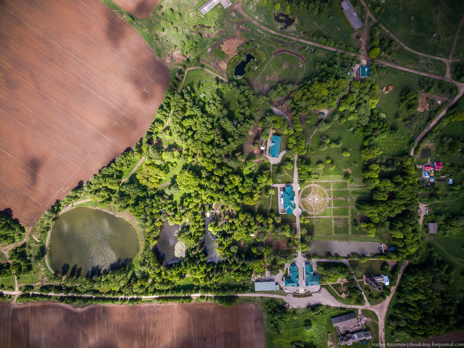 усадьба Воронино с дрона, квадрокоптера, Ярославская область, Ростовский район