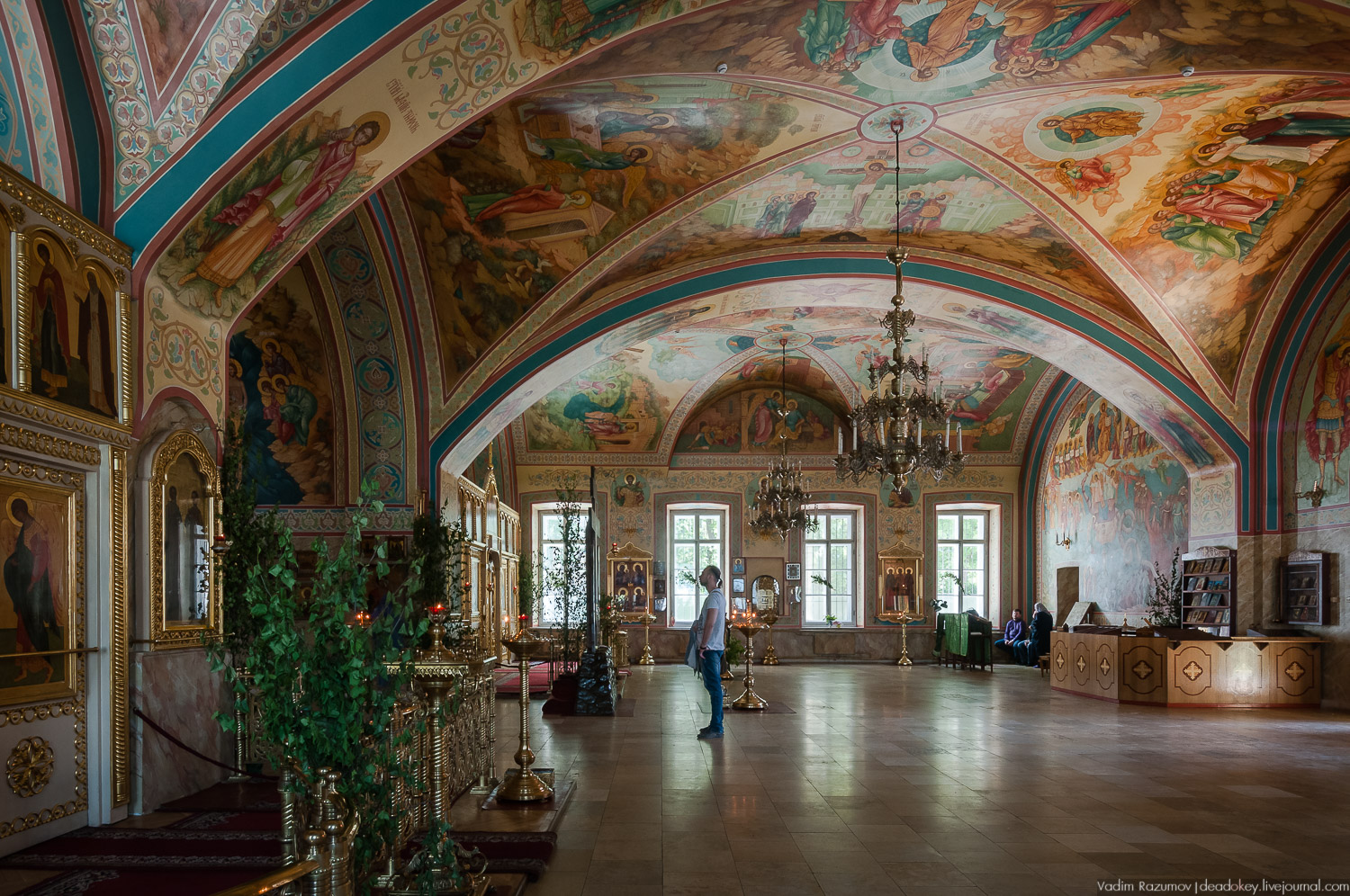 Храм в честь Свв.мчч. Флора и Лавра на Зацепе, Москва