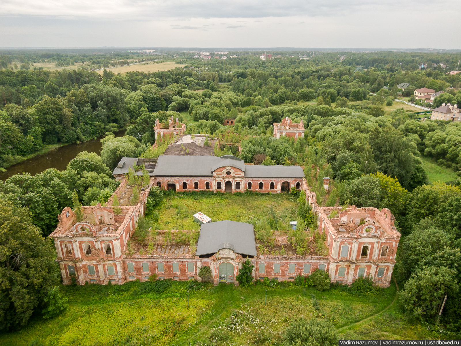 Усадьба Знаменка, Петергофская дорога