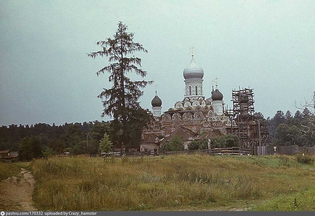 усадьба Никольское-Урюпино храм