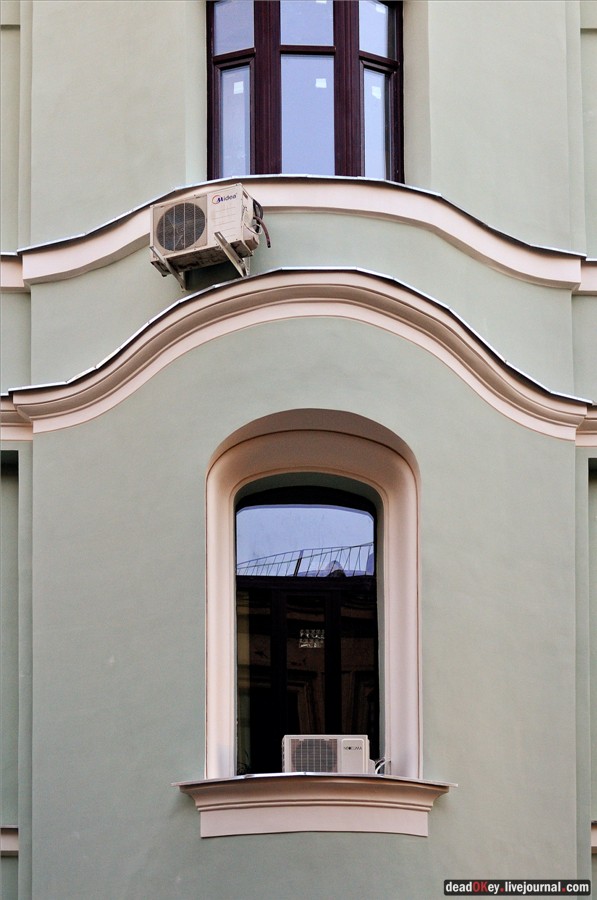 Доходный дом М.В. Сокол, 1903, архитектор И.П. Машков, художник Н.Н. Сапунов, ул. Кузнецкий Мост, 3