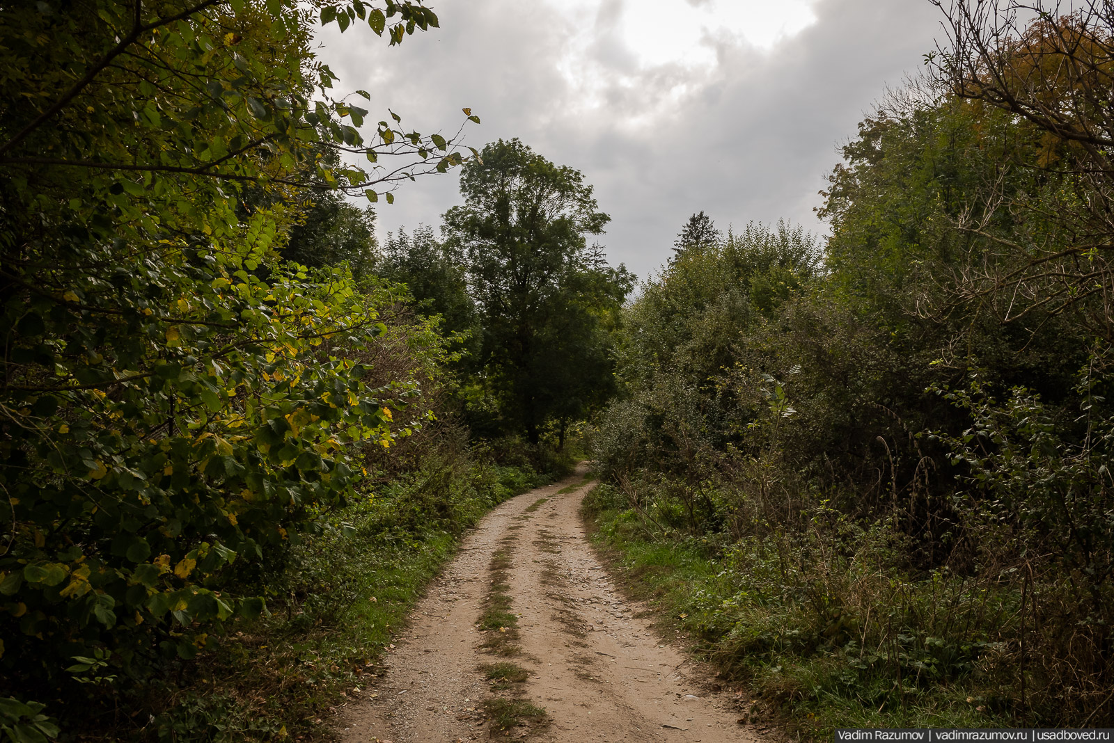 Усадьба Монжене (Замок Монжене или усадьба Кесслера) в селе Пионерское Симферопольского района, Крым