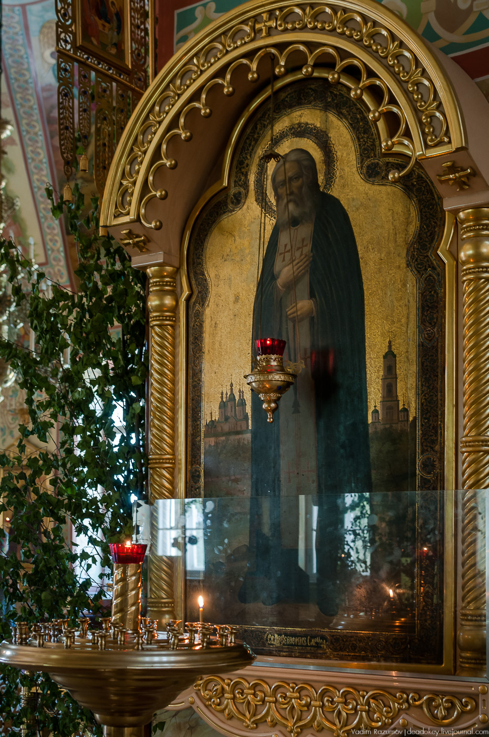 Храм в честь Свв.мчч. Флора и Лавра на Зацепе, Москва