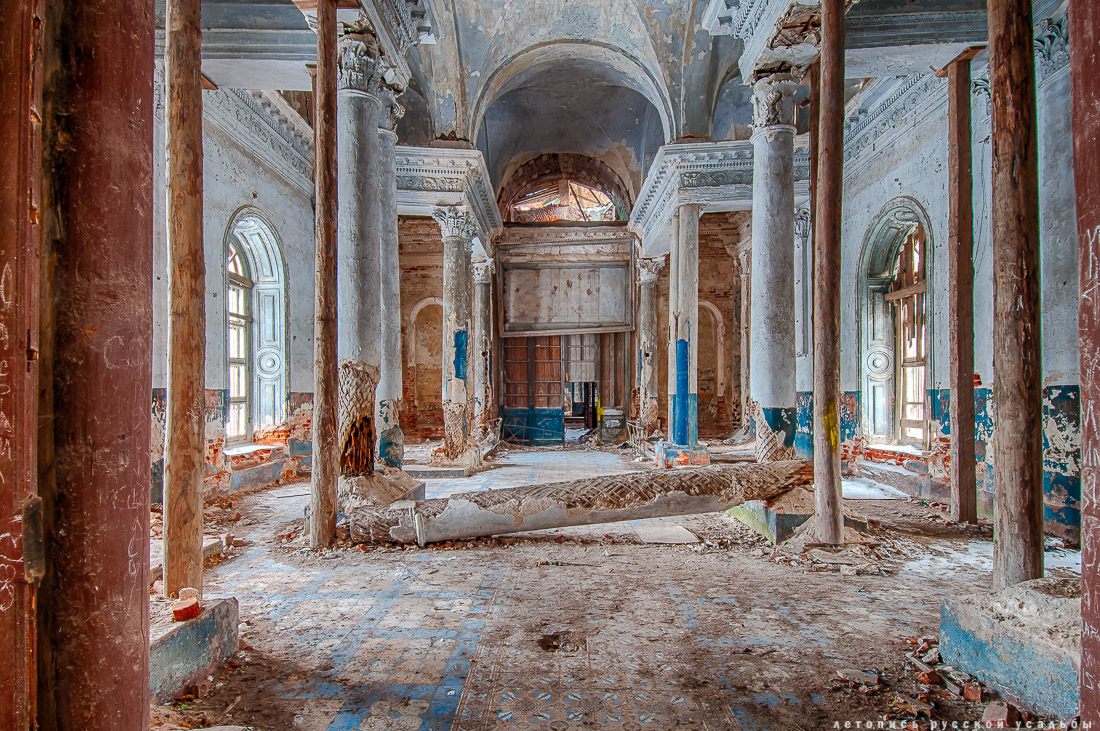 Субботник в усадьбе Ярополец Чернышевых, Казанская церковь