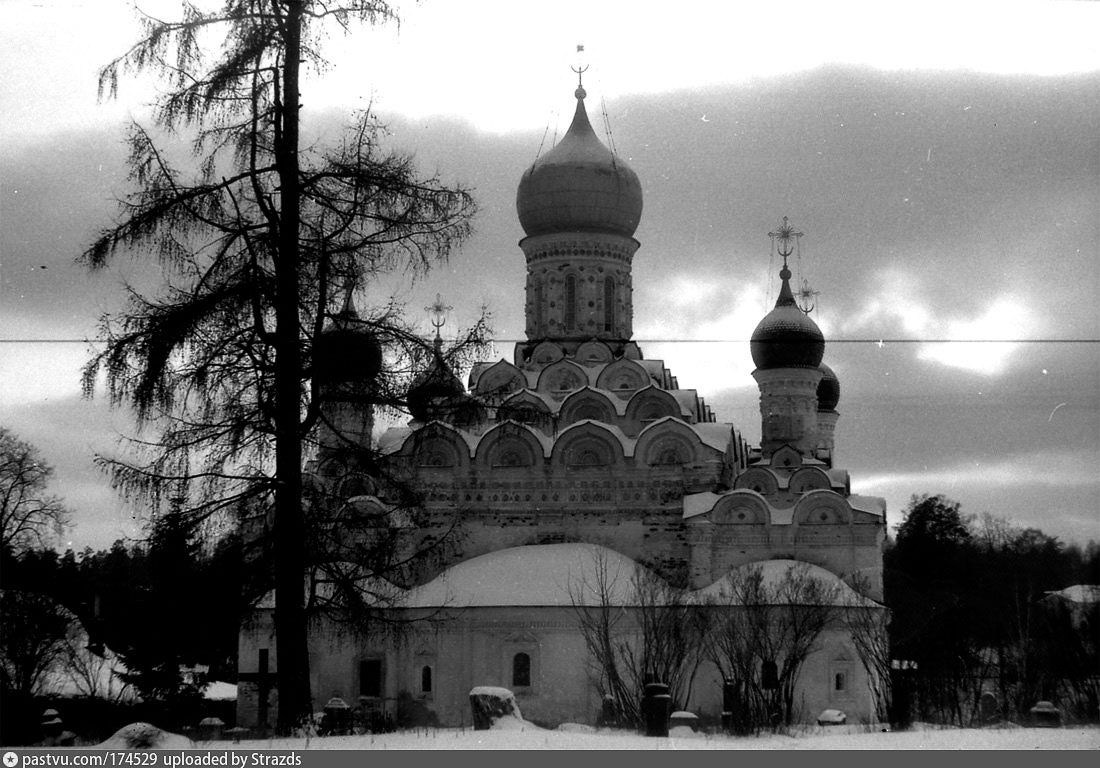 усадьба Никольское-Урюпино храм