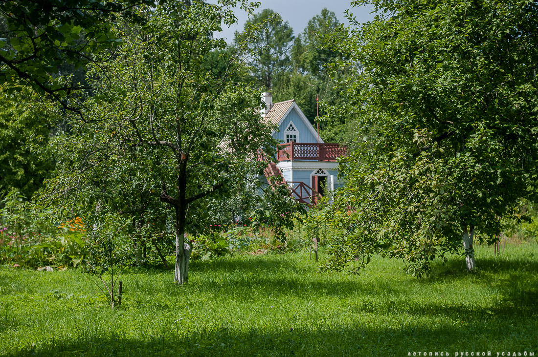 Усадьба Мелихово. Флигель, где была написана Чайка.