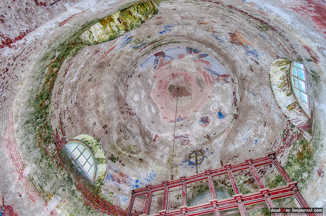 усадьба Андреевское, церковь в селе Матренино (Рощино), Церковь Воскресения Христова