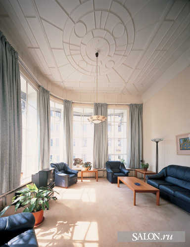 усадьба Волчкова на ул. Поварская д.42-44 и особняк Миндовского