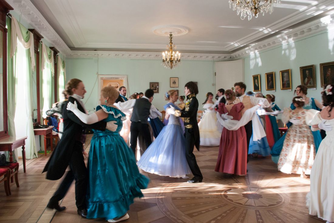 Усадебный экспресс. Полотняный завод. Усадьба Золотаревых. Дом-музей Циолковского.