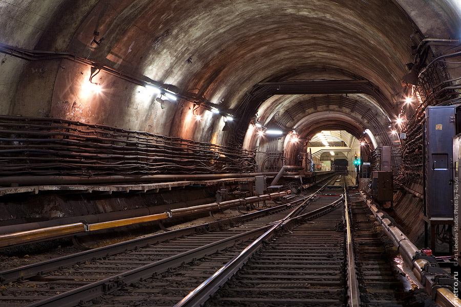 (c) www.metro.ru, Russos, 2009