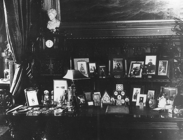 Усадьба Ульянка. Петергофская дорога.