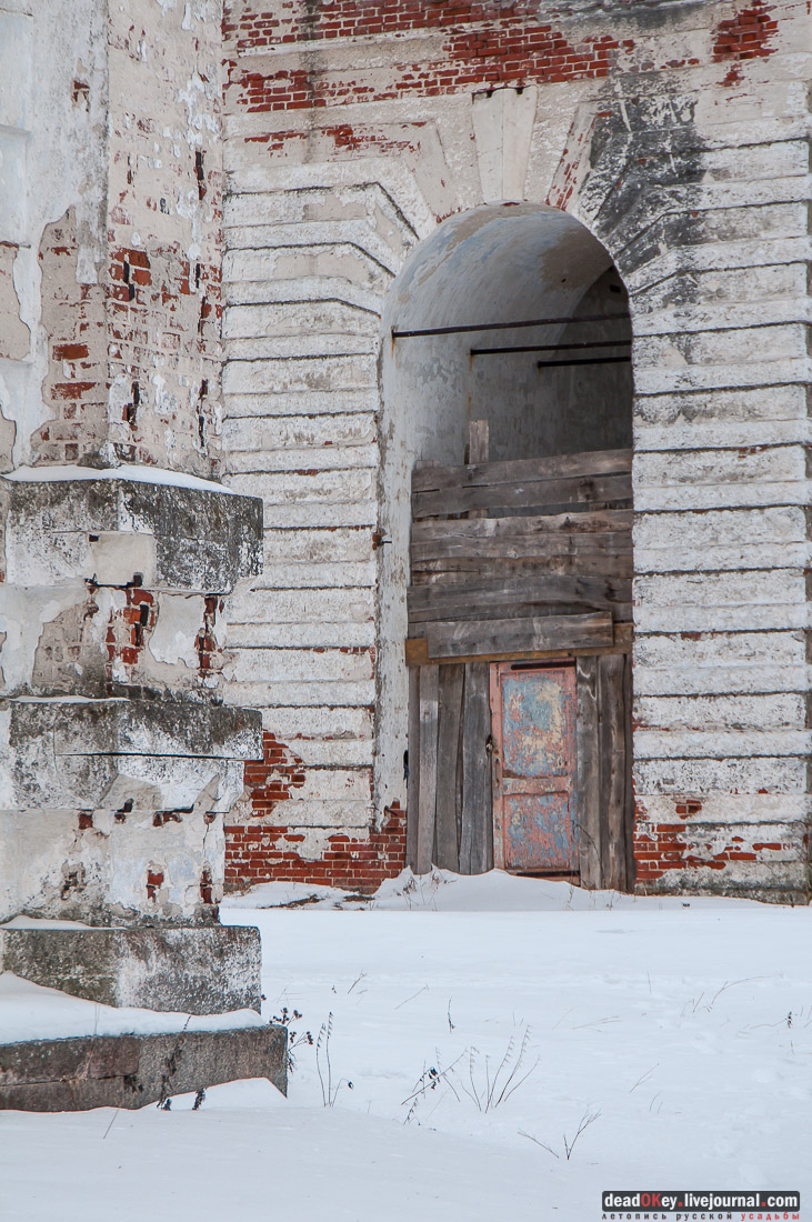 усадьба Андреевское, церковь в селе Матренино (Рощино), Церковь Воскресения Христова