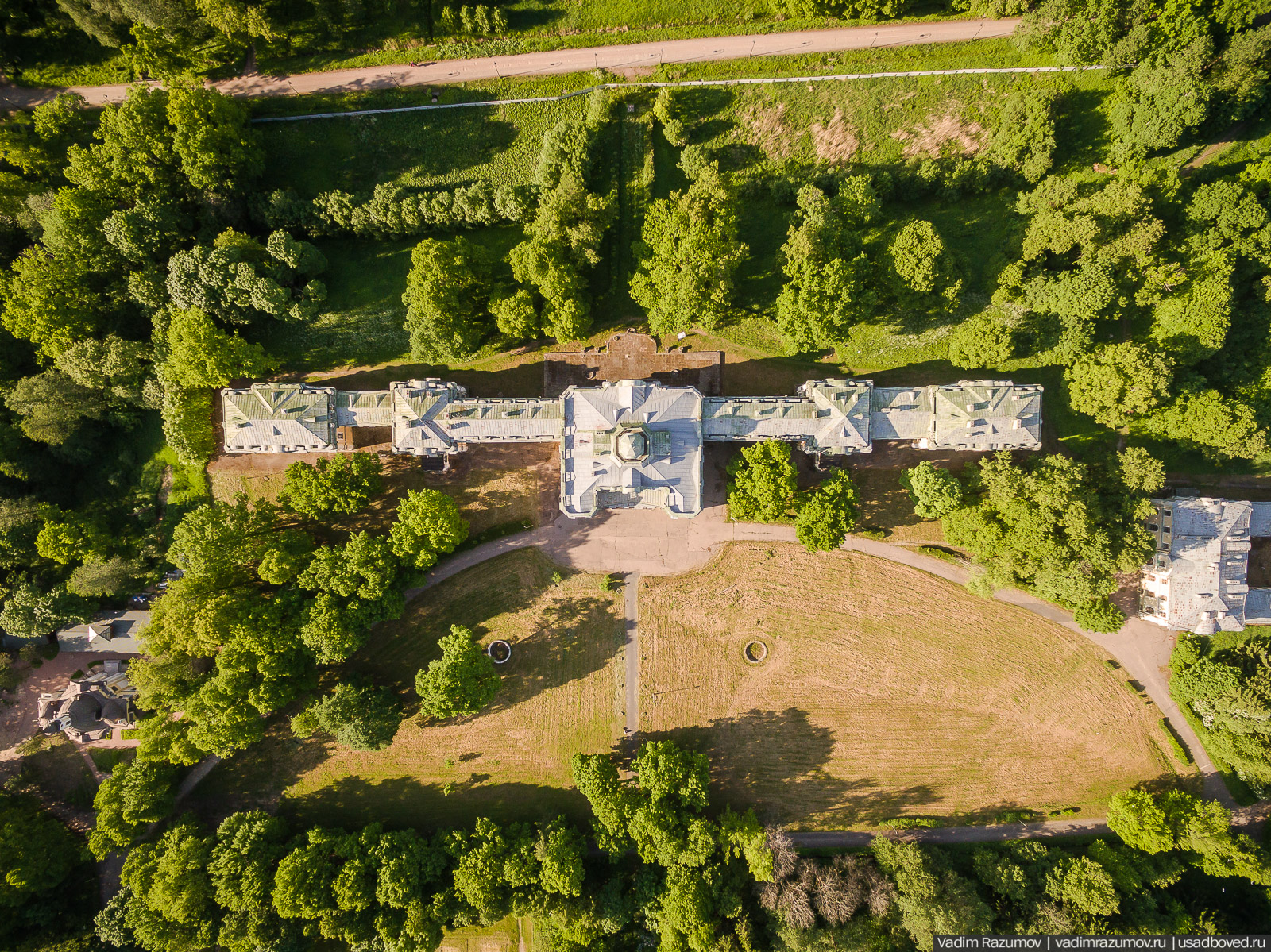 Усадьба Знаменка, Петергофская дорога