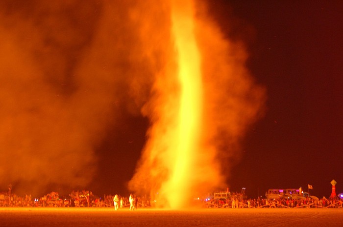 Огненный вихрь торнадо, время, пожаров, смерч, огненный, огненного, Огненный, может, около, столб, воздуха, город, воздух, пожара, АлисСпрингс, огненные, только, нагревается, Тэнджи, когда