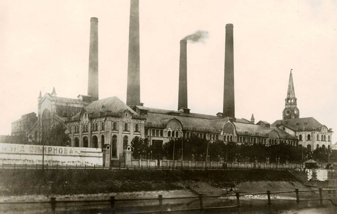 Дайджест по аудиогидам izi.TRAVEL #9. Лучшие гиды по московским улицам