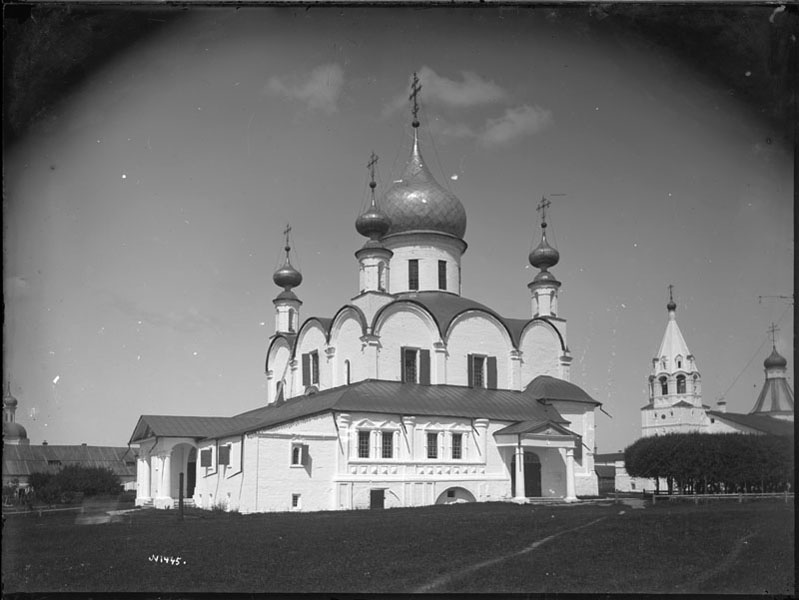 Александровская Слобода. Сравнительные фотографии Ивана Барщевского и Вадима Разумова