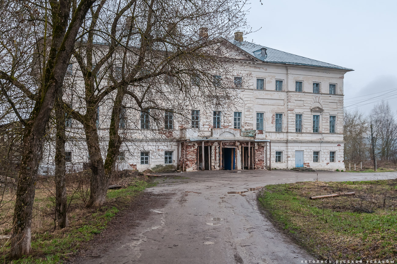 Усадебный экспресс. Полотняный завод. Усадьба Золотаревых. Дом-музей Циолковского.