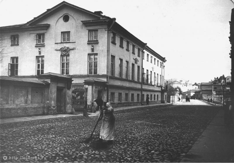 усадьба A. M. Полторацкого (Сабашниковых), Б. Левшинский пер., 6