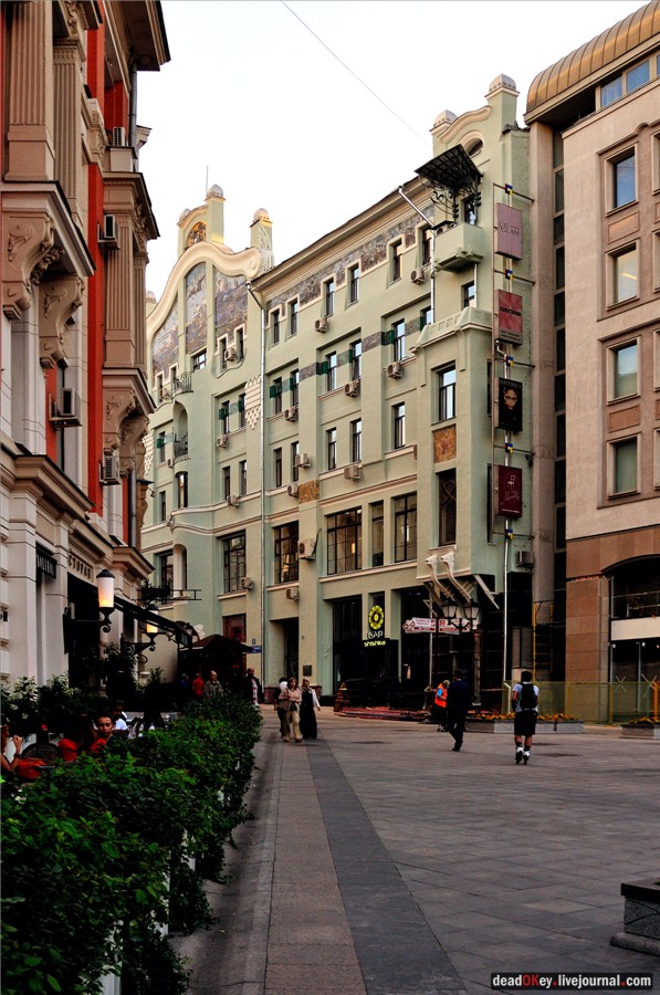 Доходный дом М.В. Сокол, 1903, архитектор И.П. Машков, художник Н.Н. Сапунов, ул. Кузнецкий Мост, 3