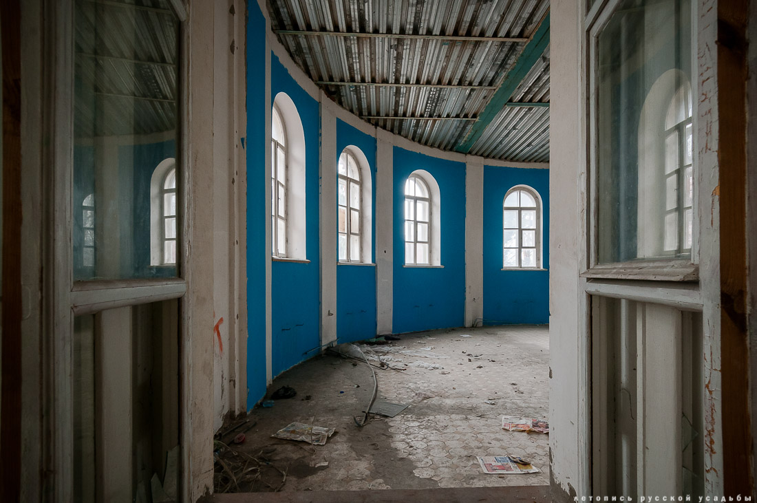 Усадьба Покровское-Стрешнево, интерьеры главного дома, пожар в оранжерее