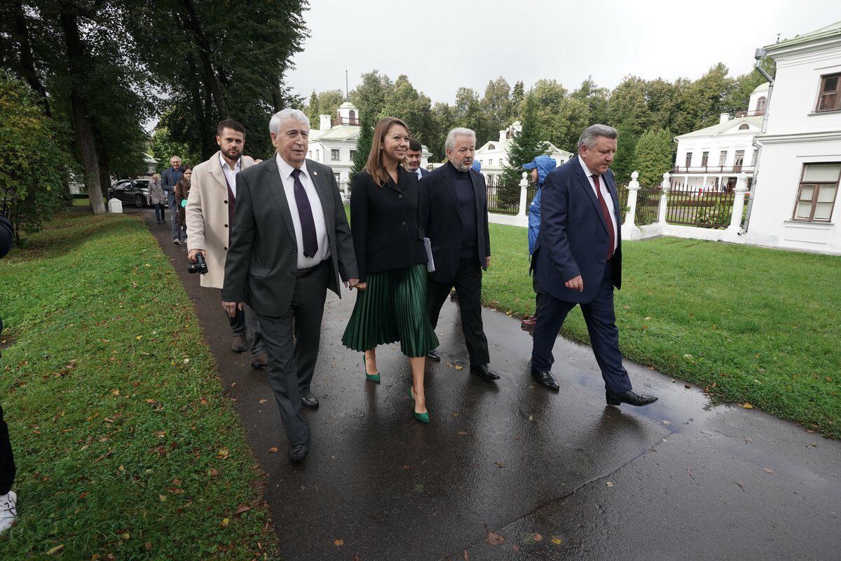 Фестиваль творчества возрождаемых усадеб в Середниково, 2020 год