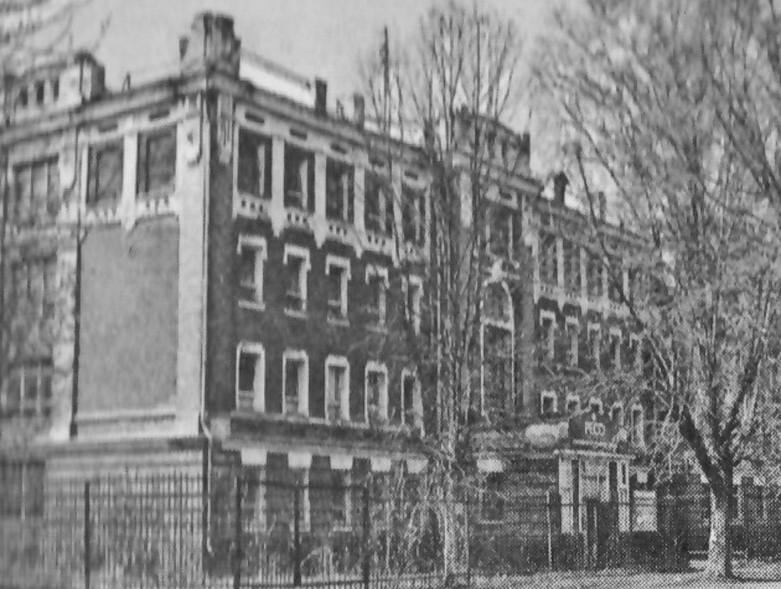 Больничный комплекс, казарма и театр в Орехово-Зуево